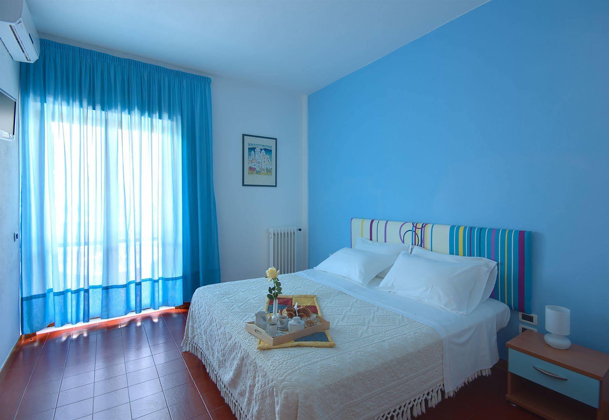 Iris Hotel Forio  Екстер'єр фото