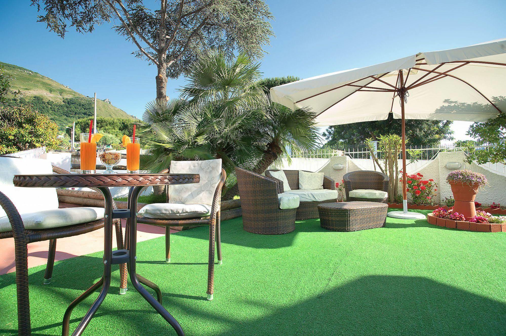Iris Hotel Forio  Екстер'єр фото